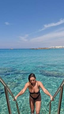 [f] Ready to enjoy the day with you