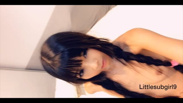 My tight oriental twat enjoys to be stretched ;)