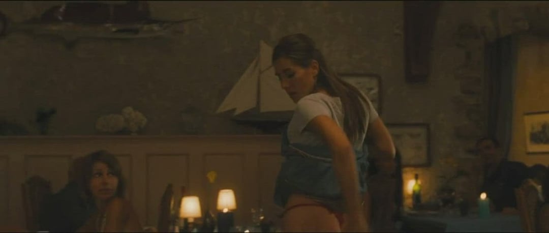 Mathilde Seigner - Camping (2006)