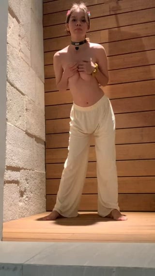 If you like your women feisty and fun-sized, I'm your slut gf lady