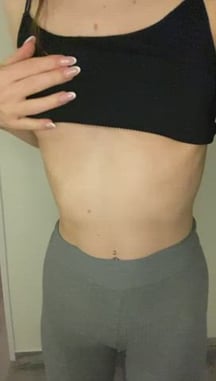 If only one hubby bf guy likes my booty i will take a wooden spoon and finger myself with it