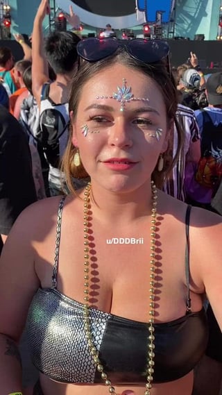 Flashed my boobies at the festival;)