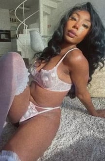 Just chilling and smoking a sigaretteeeee