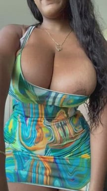 Anybody who is into ladies with chunky thighs?