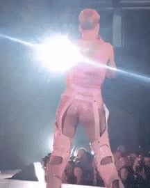 Suddenly in the mood to be dominated by Katy Perry. Anyone help me sperm to her?