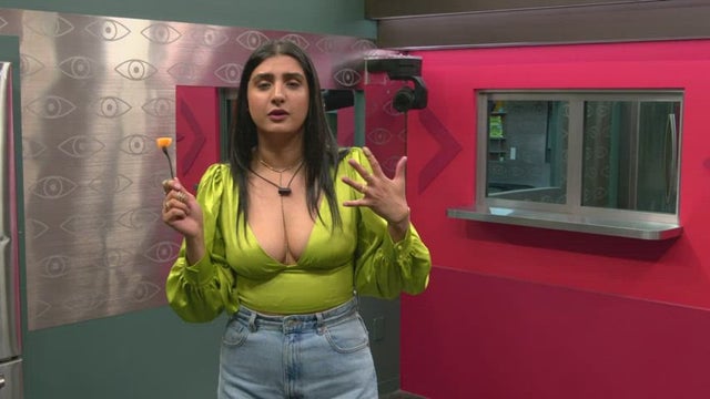 Haleena Nice breasts 2022-04-25 BBCan10