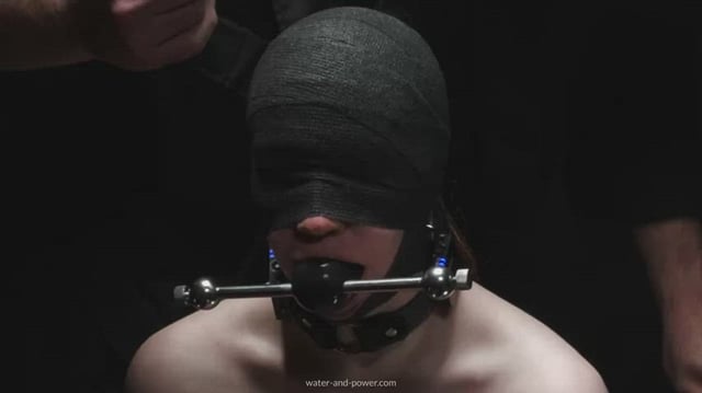 The [F]irst 800ml of her 2000ml fill. It was a weeknight and the session was a little impromptu so we went for a lower volume. She inflated more than expected and beautifully, though.