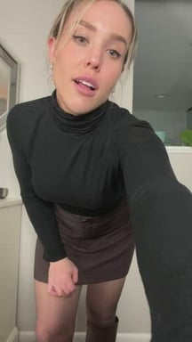 Tight skirt, tights on, tight vagina