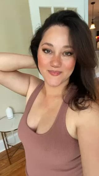 First post on here in my new favorite jeans. Hello!